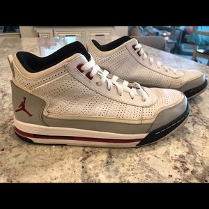 Air Jordan 3 Retro- Hard to Find Jordan Logo.